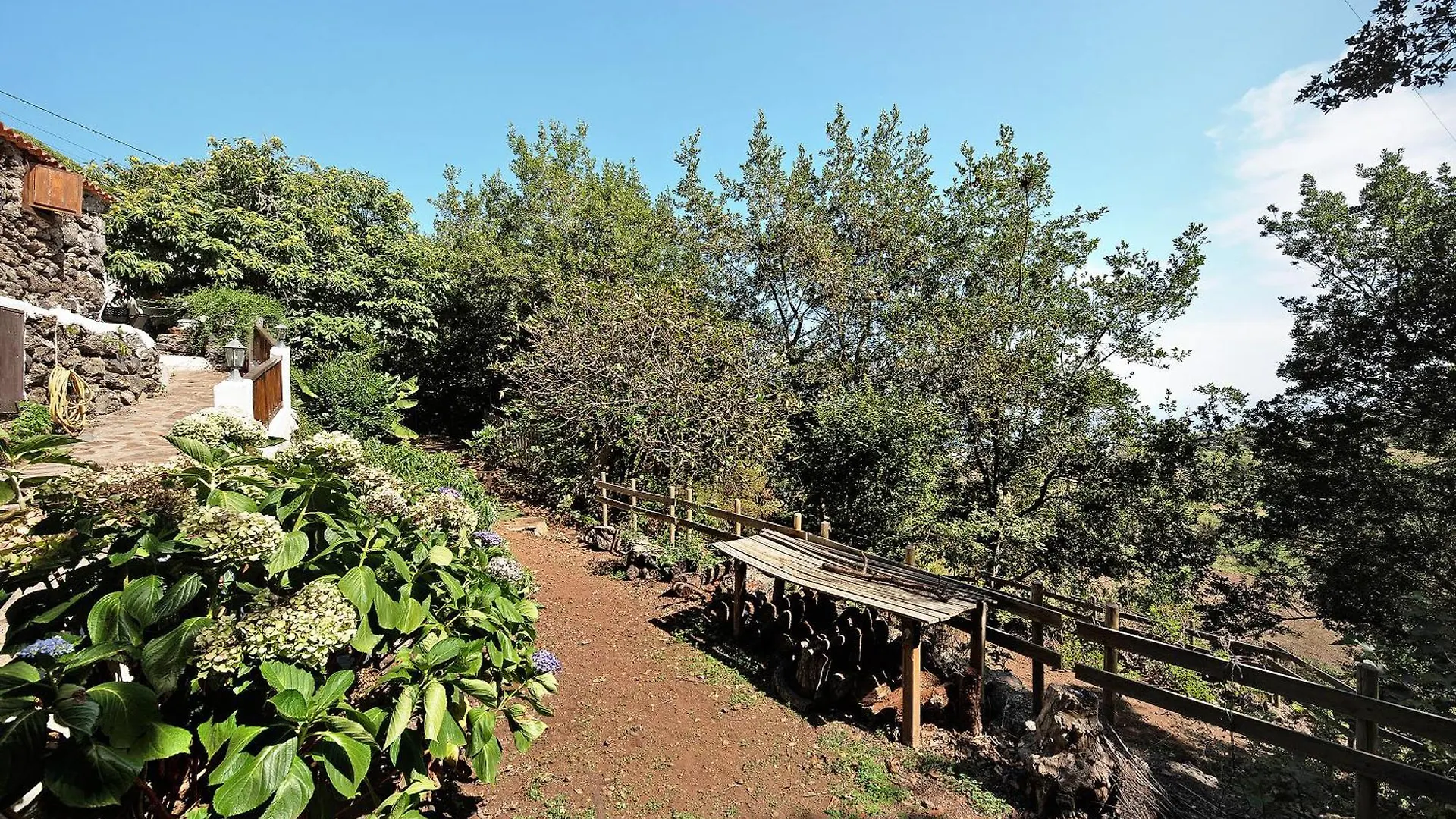 El Jardin De Las Hesperides Icod De Los Vinos